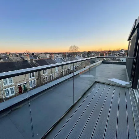 Diamond Penthouse: City Centre Oasis with Stunning Views Cambridge  Exterior photo